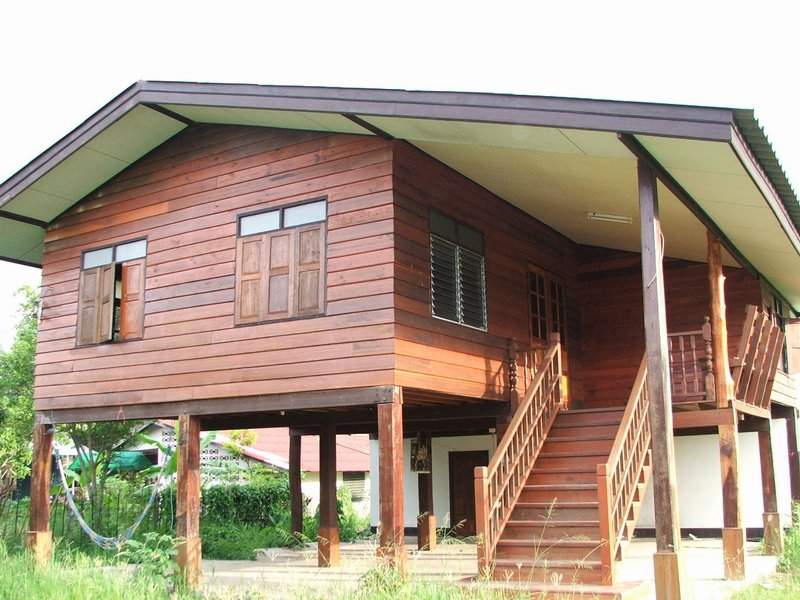 บ้านไม้เก่า